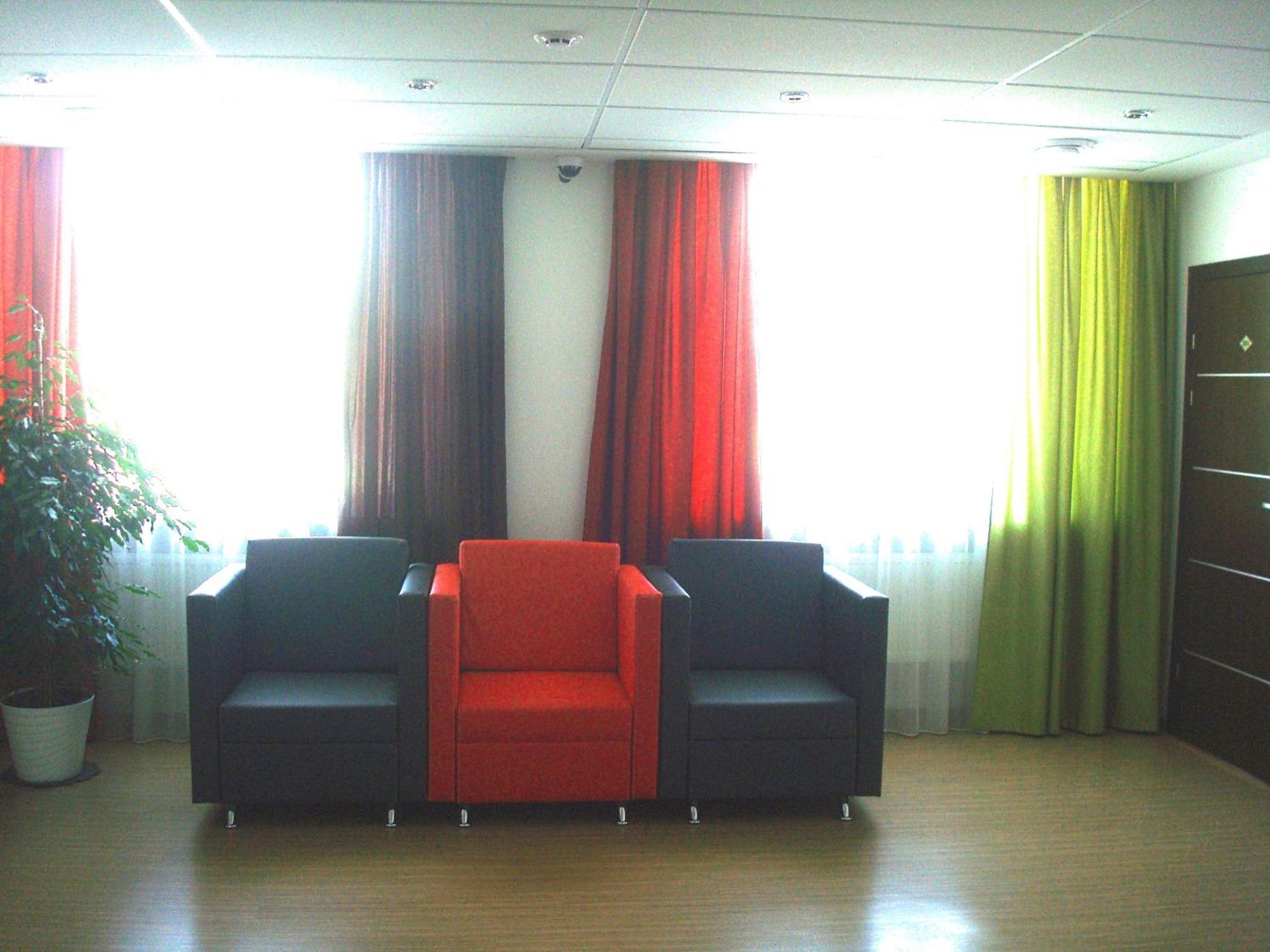 Hotel Kalyna Charkiv Exteriör bild